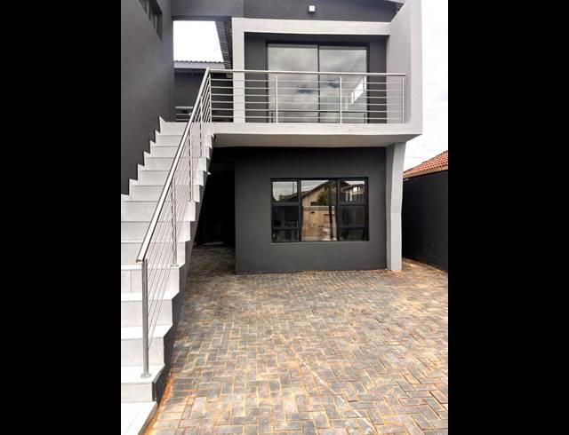 0 BEDROOM PROPERTY TO RENT IN DOBSONVILLE